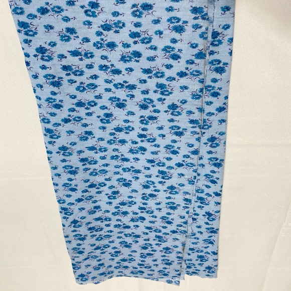Vintage Fashion Fabrics Pre Cut Blue Floral Fabric - Picture 13 of 13